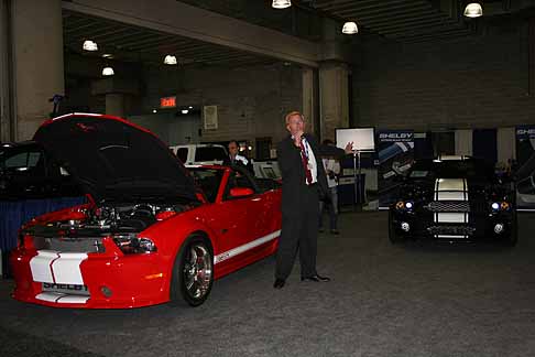 Shelby - Presentazione di John Luft, presidente della Shelby al salone di New York by Automania width=
